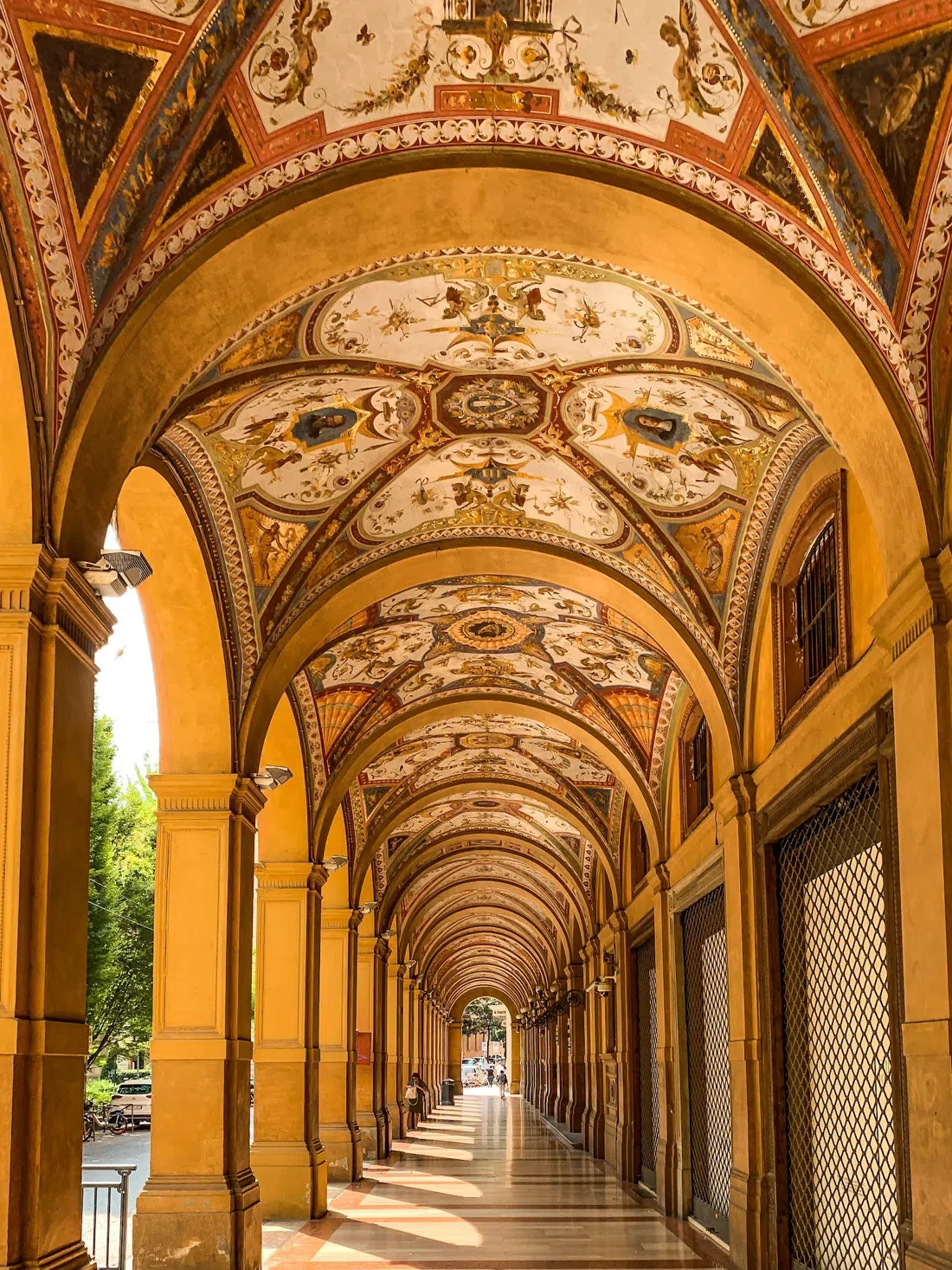 Portici di Via Zamboni (University Quarter), Bologna