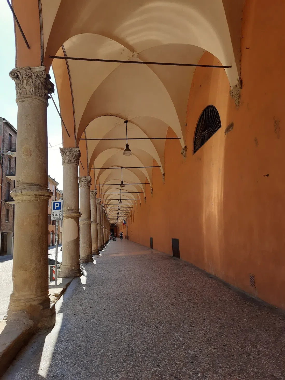 Portico del Baraccano, Bologna