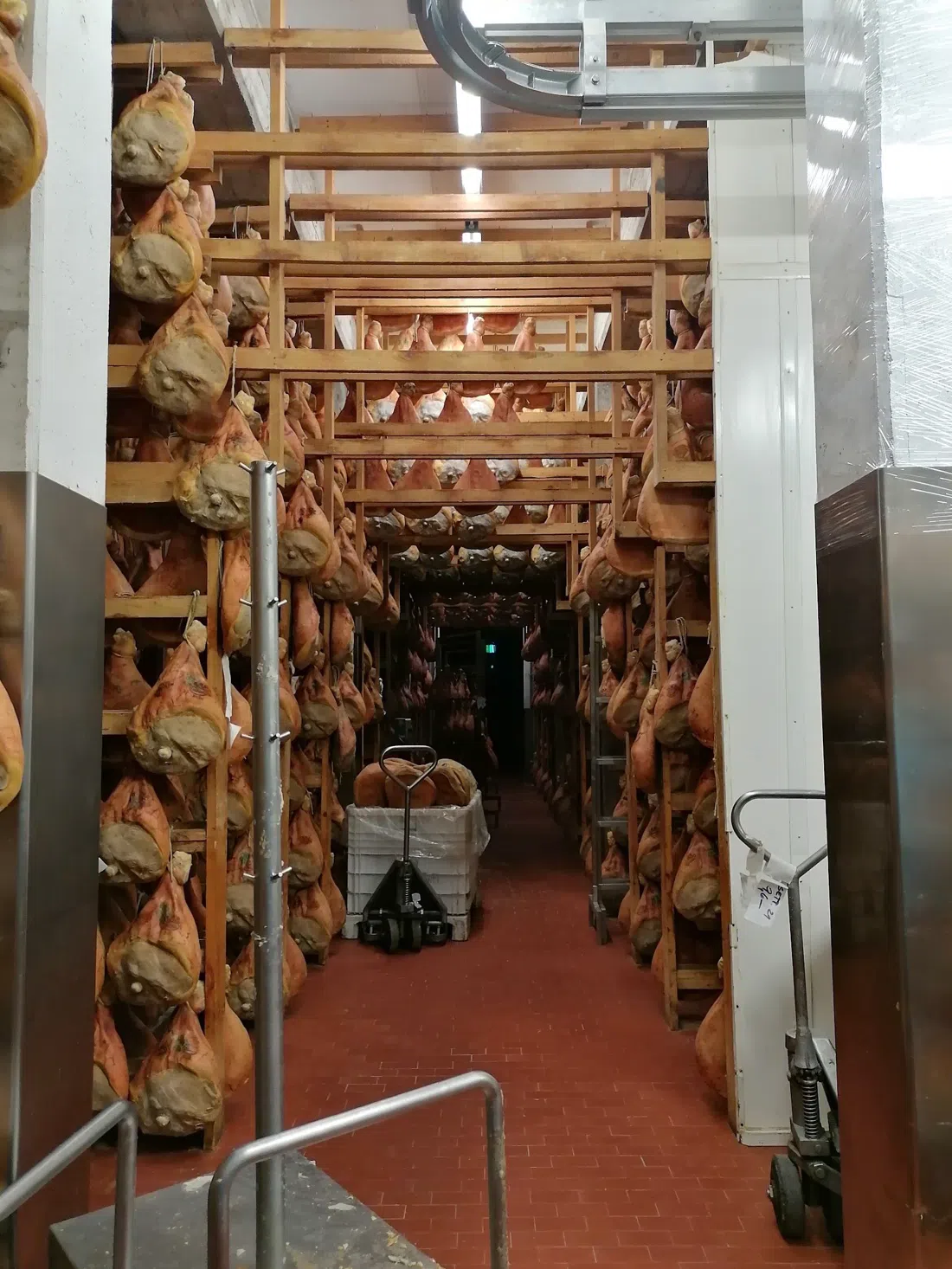 Salumificio Conti — Prosciutto di Parma, Bologna