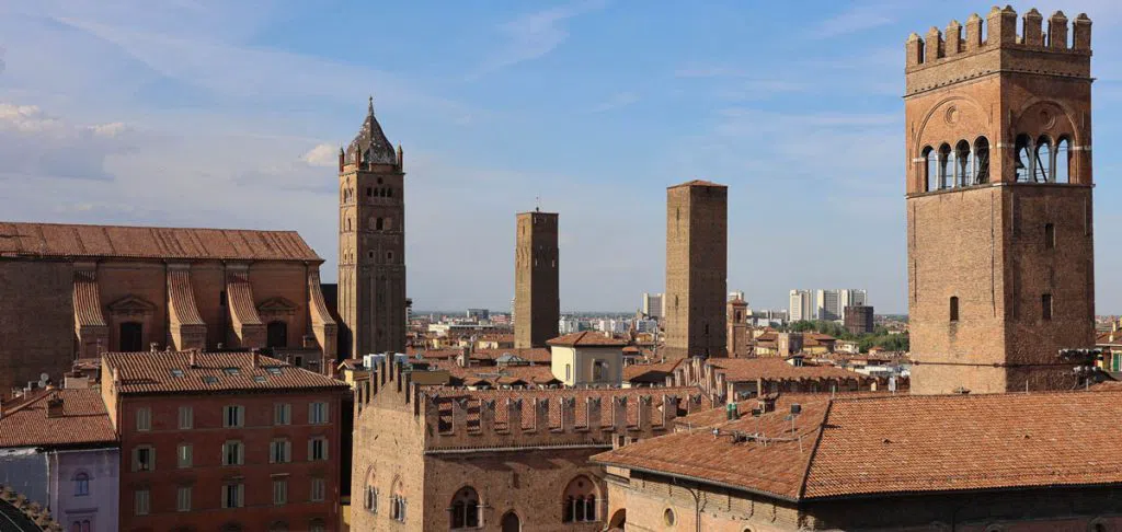 Palazzo d'Accursio — Torre dell'Orologio & Collezioni Comunali d'Arte, Bologna