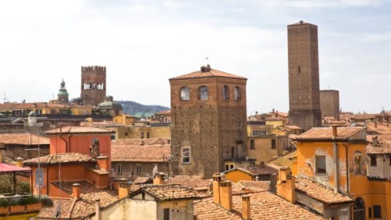 Torre degli Uguzzoni, Bologna